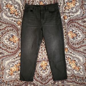 American Eagle Outfitters Faded Black Mom Jeans —